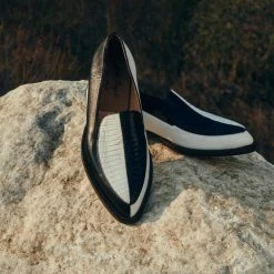 Lucchesse-inc New Arrivals & Limited Edition Half Moon Loafer :: Black